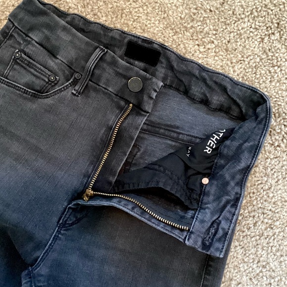 \Mother\ High Waisted Looker Ankle Fray - Picture 13 of 15